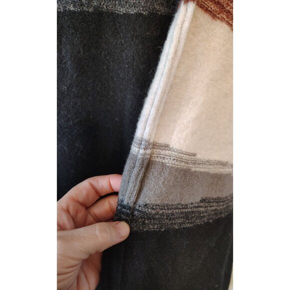 Nike XXL Yoga Therma Fit Adv Wool Sweater, Black Gray Maroon Abstract Stripe - Picture 4 of 6